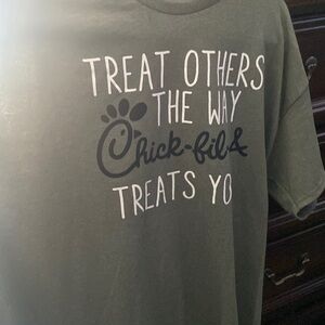 Graphic T shirt Heather Military Green XL